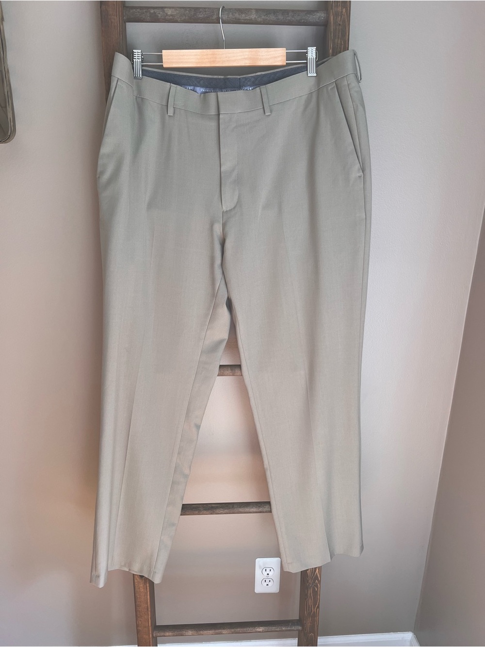 Haggar Men's Dress Pants